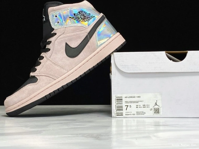 Mid Dirty Powder BQ6472-602 (W) Jordan Air Iridescent 1 0606